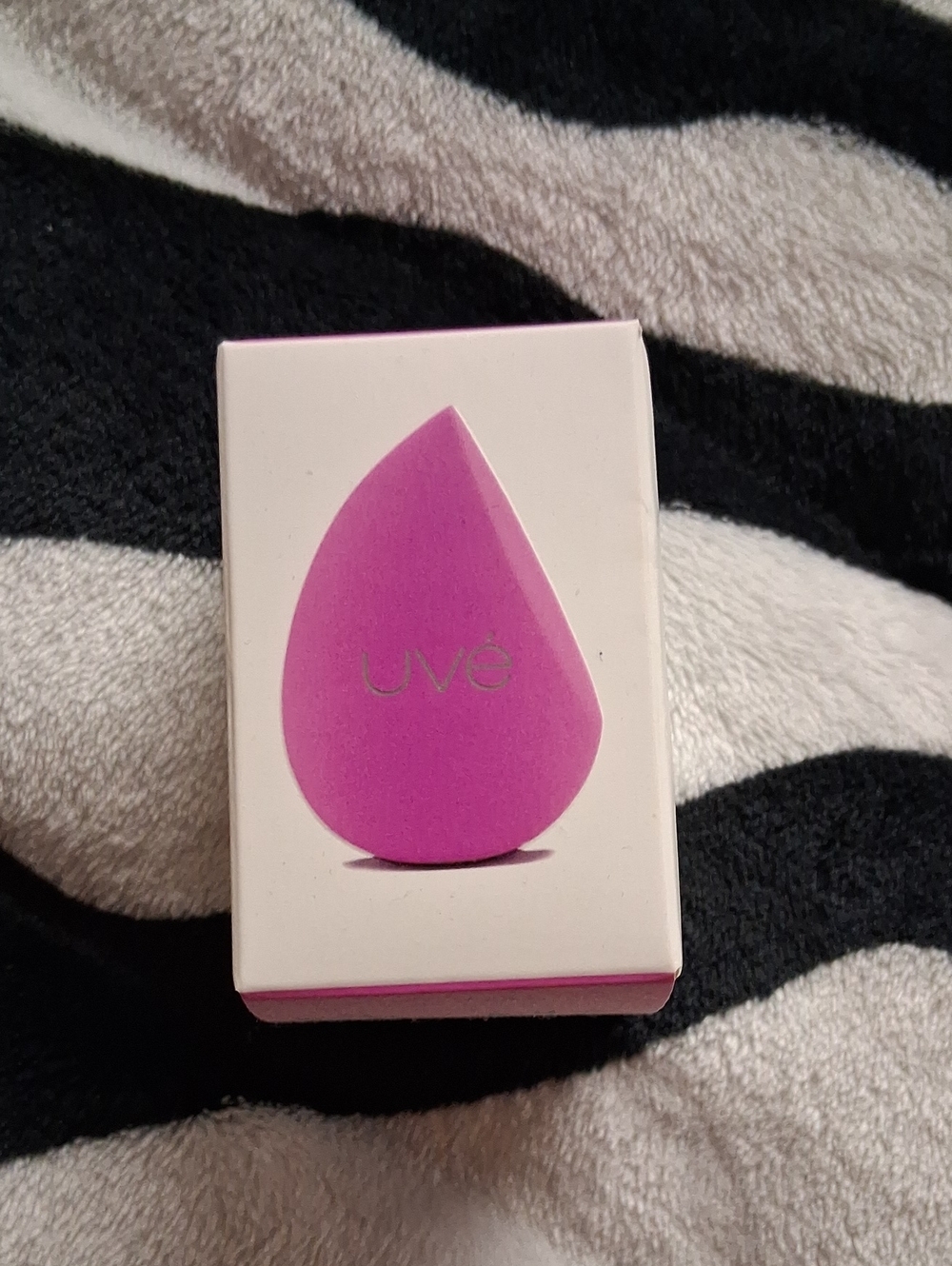 Pink Makeup Sponge - Precision Beauty Blender